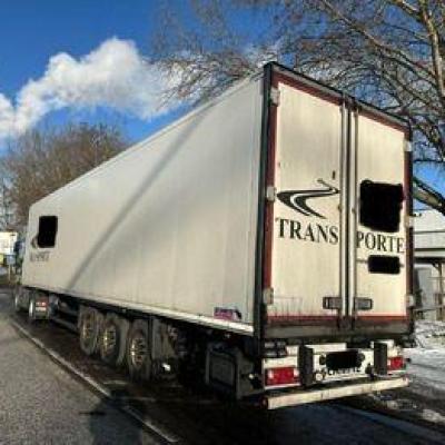Naczepa Schmitz Cargobul ThermoKing 826