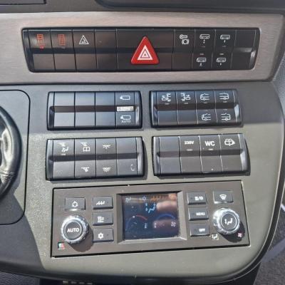 Piękna SETRA S 515 HD , turystyczna full opcja