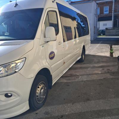 Sprzedam  Mercedes-Benz 2021r. ILOŚĆ MIEJSC 27+8!!